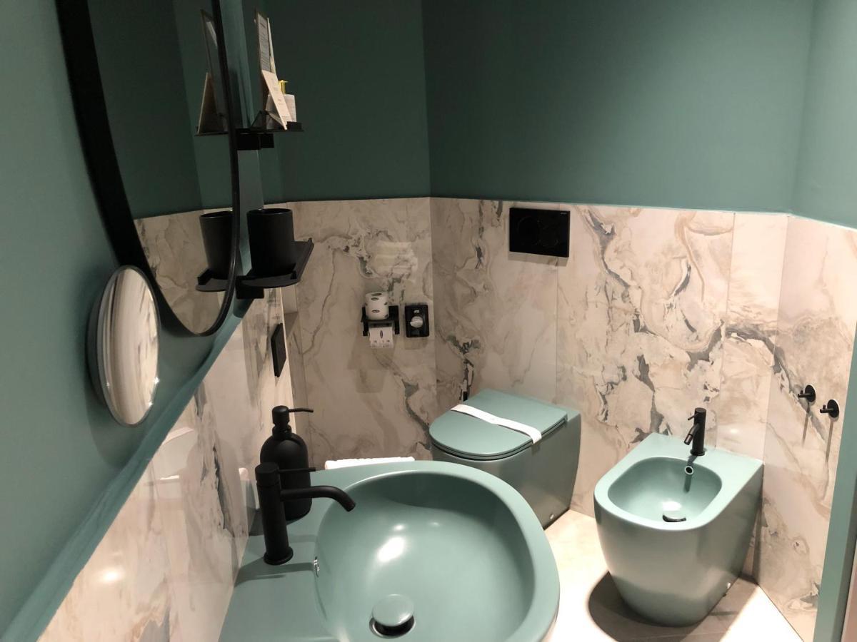 Materiaprima Camere-Rooms مانتوفا المظهر الخارجي الصورة