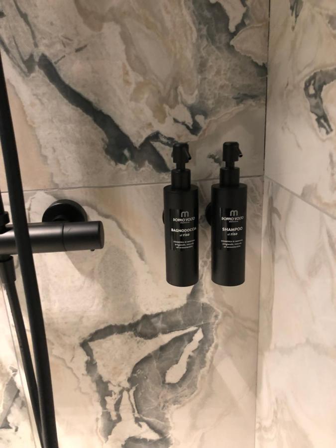 Materiaprima Camere-Rooms مانتوفا المظهر الخارجي الصورة